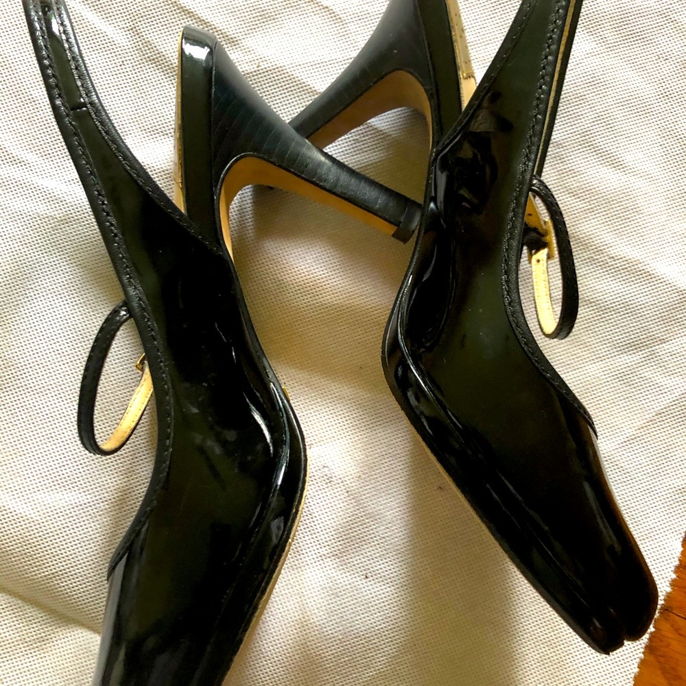 Women pumps